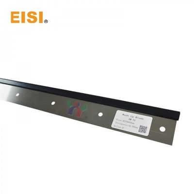Yüksek dayanıklılık Heidelberg SM74 Yıkama Bıçağı 825X60X0.5mm 9 delik